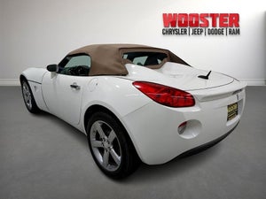 2009 Pontiac Solstice Base .....price good for saturday 5-18-2024 only