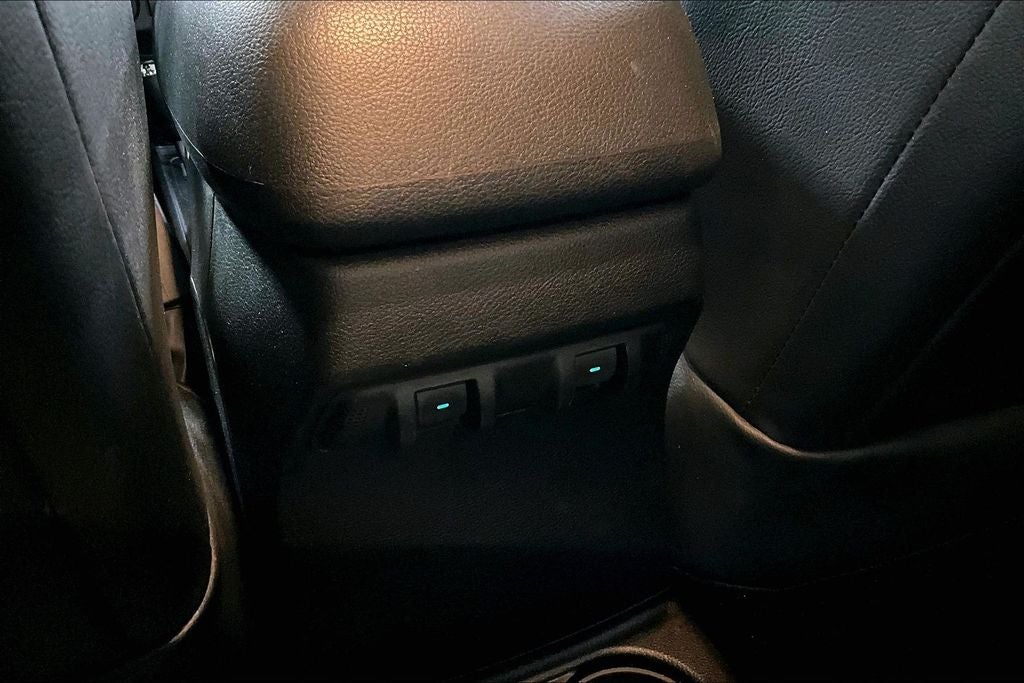 2012 Jeep Wrangler Unlimited Unlimited Sahara