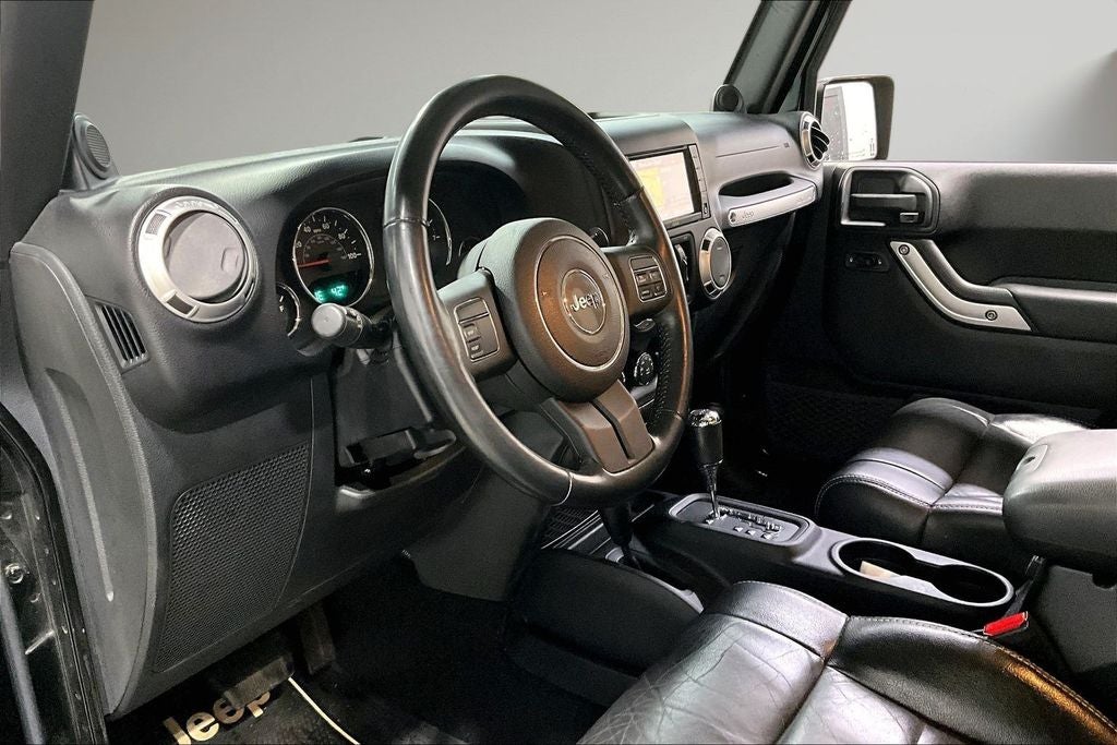 2012 Jeep Wrangler Unlimited Unlimited Sahara