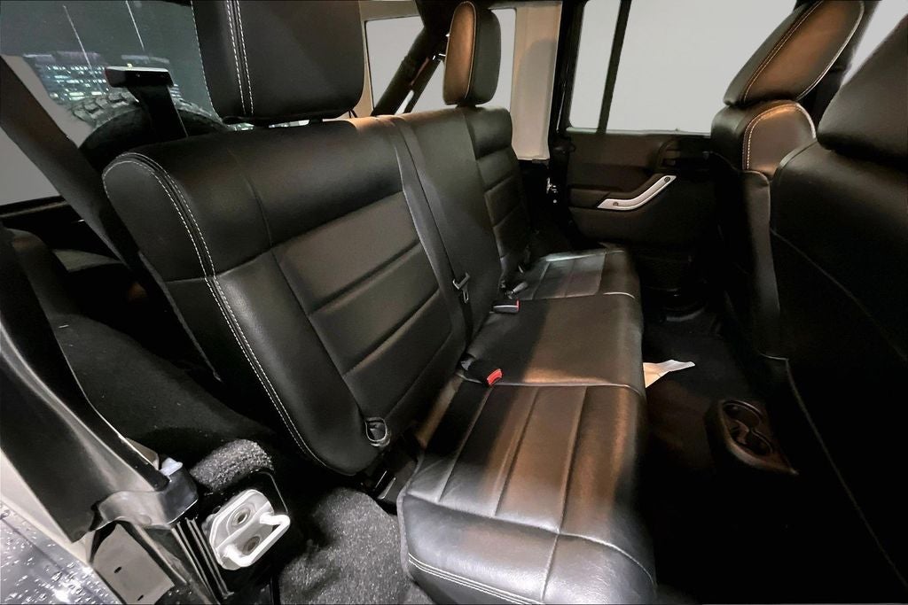 2012 Jeep Wrangler Unlimited Unlimited Sahara