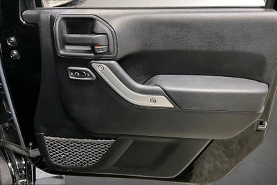 2012 Jeep Wrangler Unlimited Unlimited Sahara