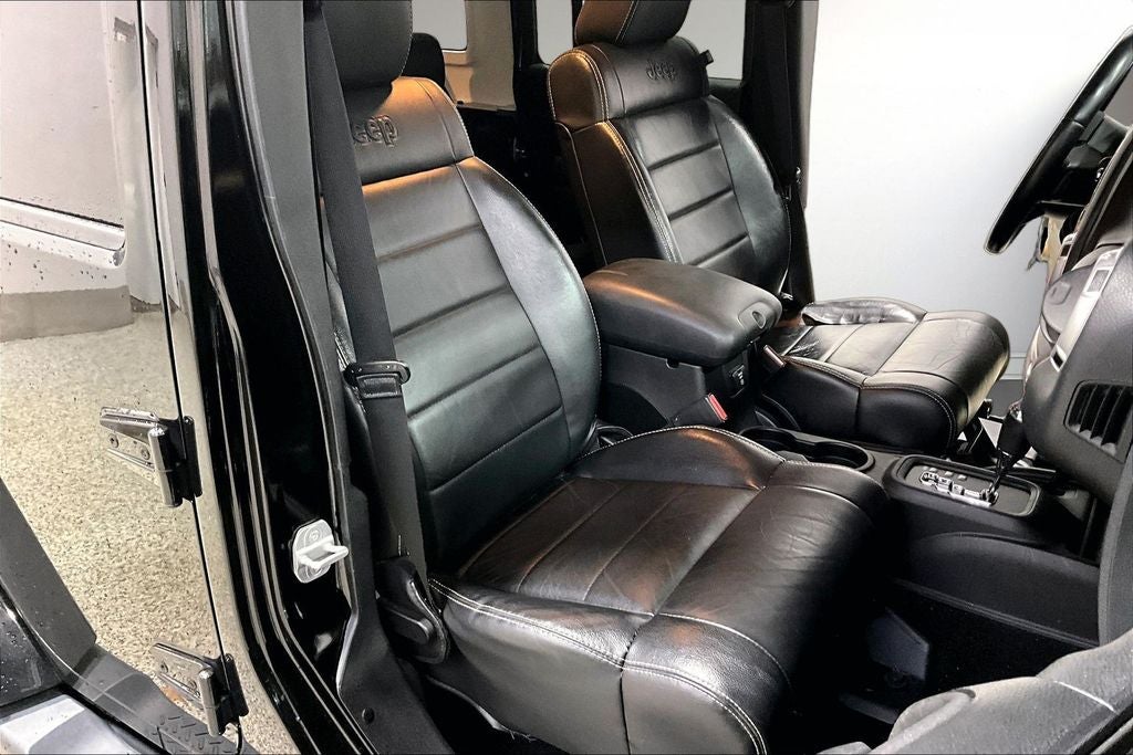 2012 Jeep Wrangler Unlimited Unlimited Sahara