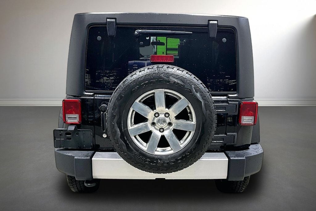 2012 Jeep Wrangler Unlimited Unlimited Sahara
