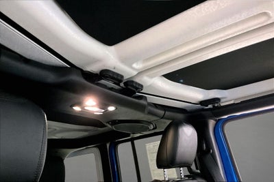 2022 Jeep Wrangler Unlimited Unlimited Sahara Altitude