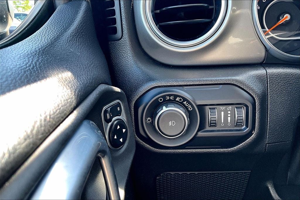2018 Jeep Wrangler Unlimited Unlimited Sahara