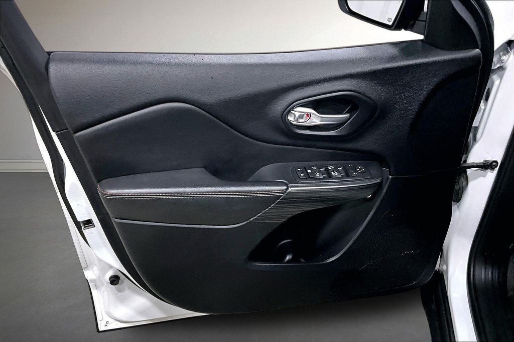 2016 Jeep Cherokee 75th Anniversary Edition