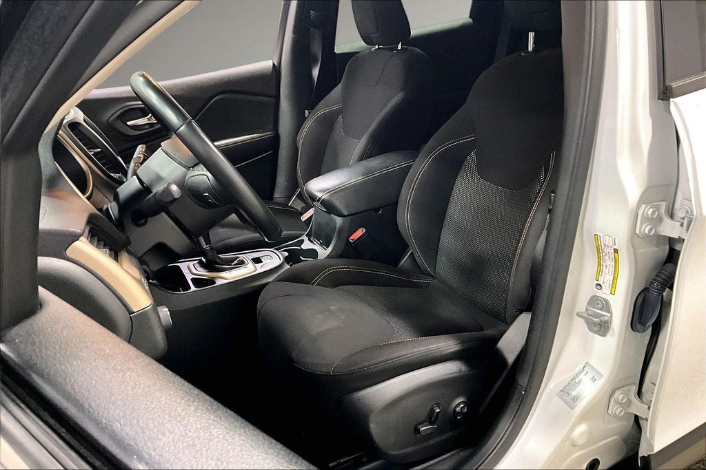 2016 Jeep Cherokee 75th Anniversary Edition