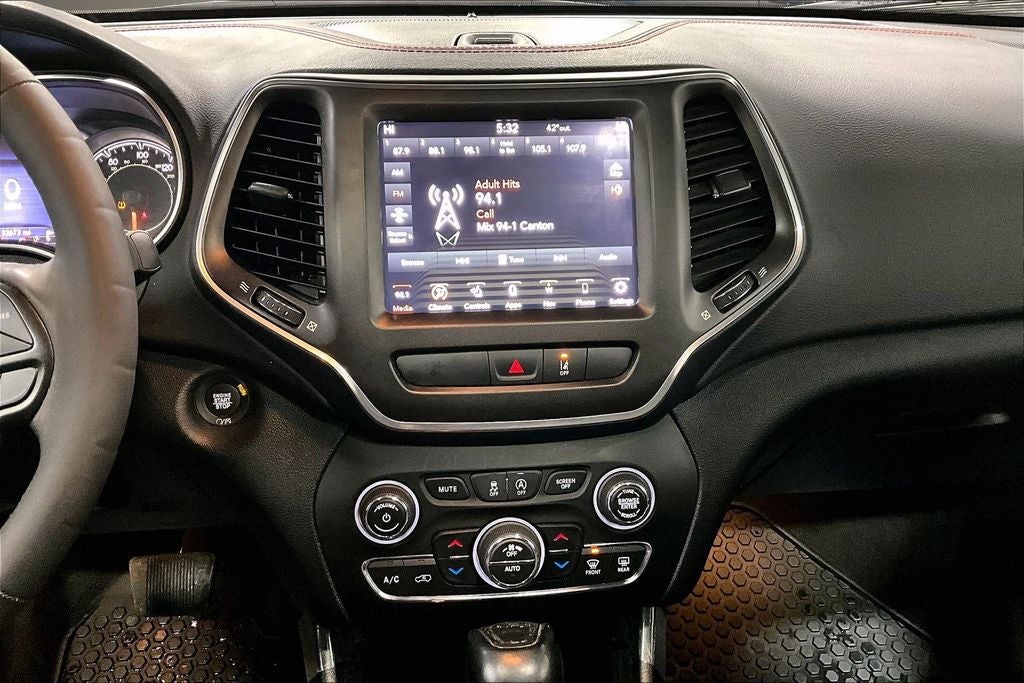 2022 Jeep Cherokee Trailhawk