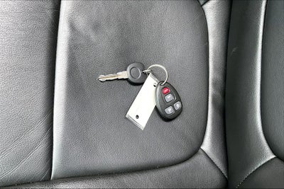2008 Saturn Sky Base