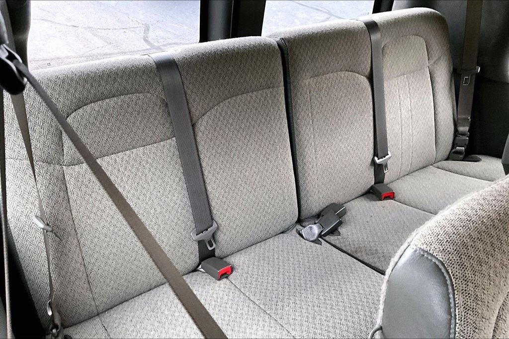 2025 Chevrolet Express Passenger LT Passenger