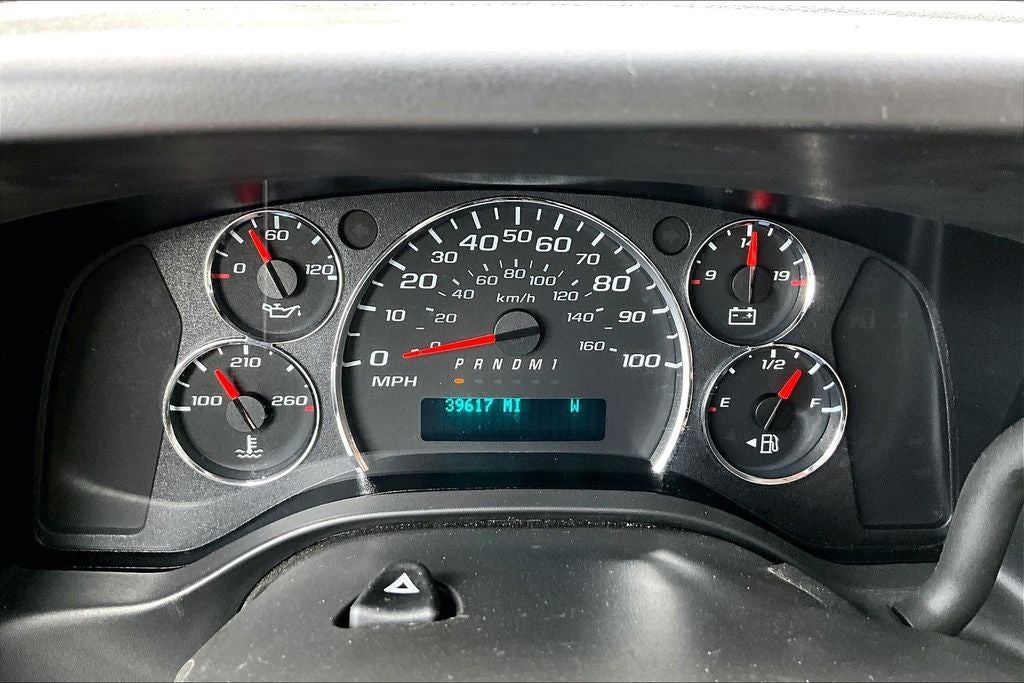 2025 Chevrolet Express Passenger LT Passenger