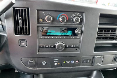 2025 Chevrolet Express Passenger LT Passenger