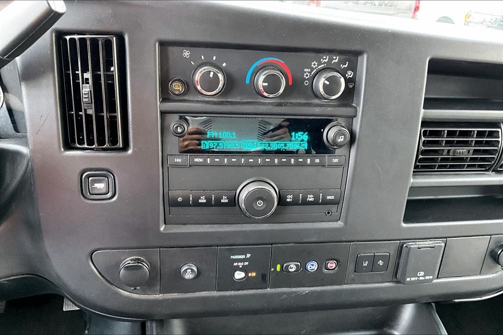 2025 Chevrolet Express Passenger LT Passenger