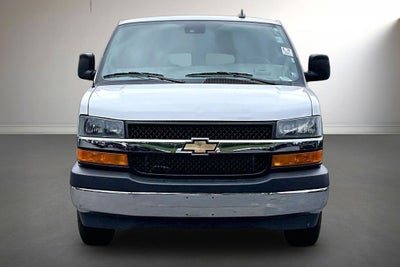 2025 Chevrolet Express Passenger LT Passenger