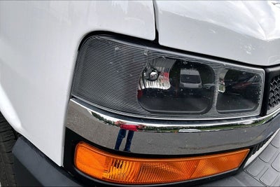 2025 Chevrolet Express Passenger LT Passenger