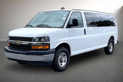 2025 Chevrolet Express Passenger LT Passenger
