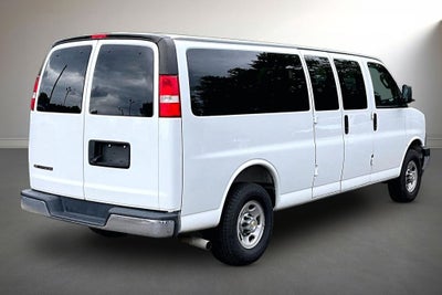 2025 Chevrolet Express Passenger LT Passenger