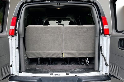 2025 Chevrolet Express Passenger LT Passenger