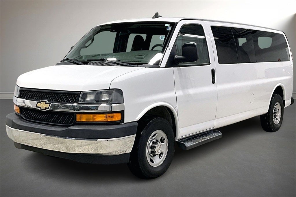 2020 Chevrolet Express Passenger LT Passenger