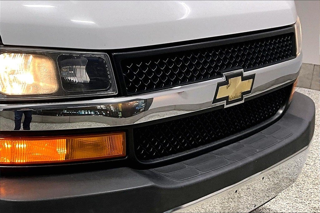 2020 Chevrolet Express Passenger LT Passenger