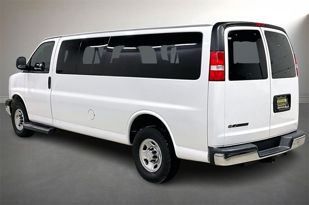 2020 Chevrolet Express Passenger LT Passenger
