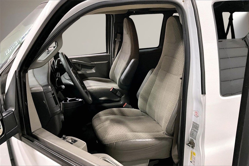 2020 Chevrolet Express Passenger LT Passenger
