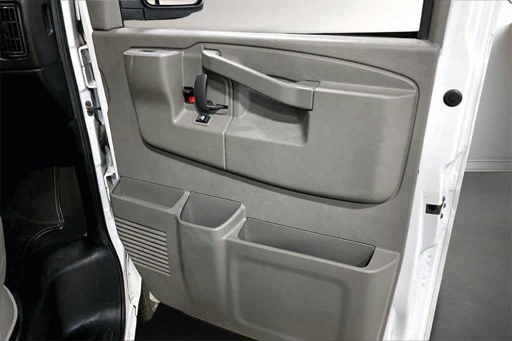 2020 Chevrolet Express Passenger LT Passenger