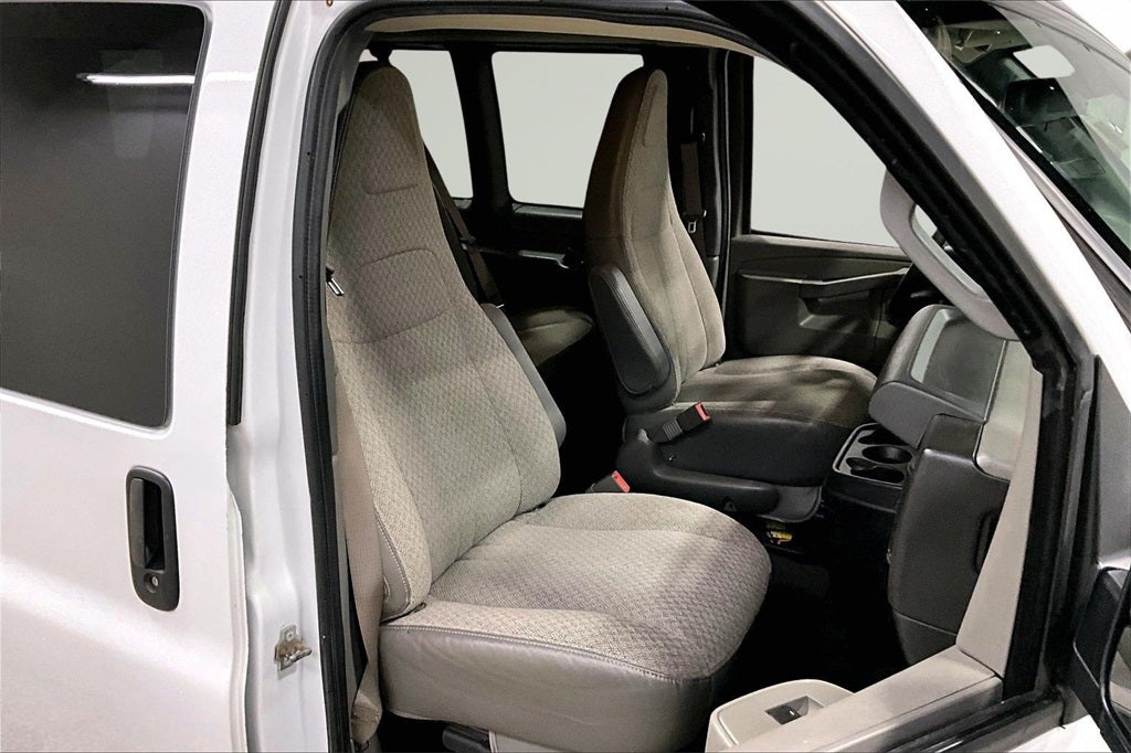 2020 Chevrolet Express Passenger LT Passenger
