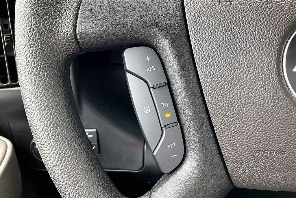 2024 Chevrolet Express Passenger LT Passenger