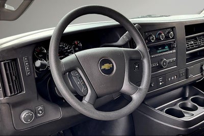 2024 Chevrolet Express Passenger LT Passenger