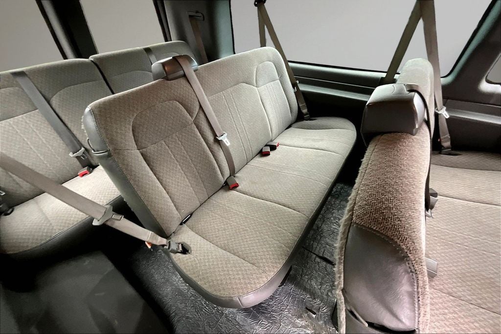 2024 Chevrolet Express Passenger LT Passenger
