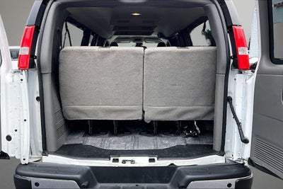 2024 Chevrolet Express Passenger LT Passenger
