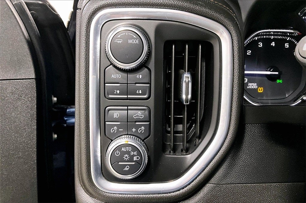 2023 GMC Sierra 2500HD AT4