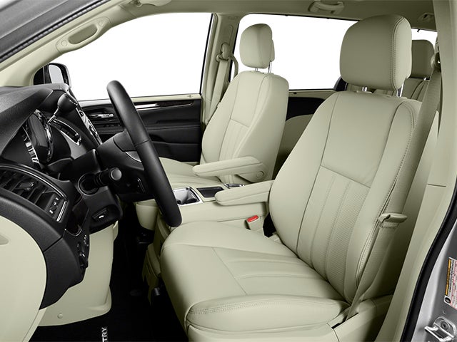 2014 Chrysler Town & Country Touring
