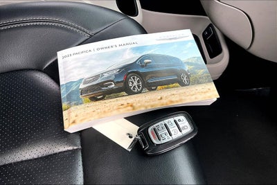 2023 Chrysler Pacifica Touring L