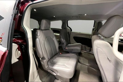2021 Chrysler Pacifica Touring