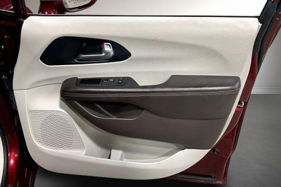 2021 Chrysler Pacifica Touring