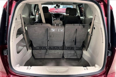 2021 Chrysler Pacifica Touring