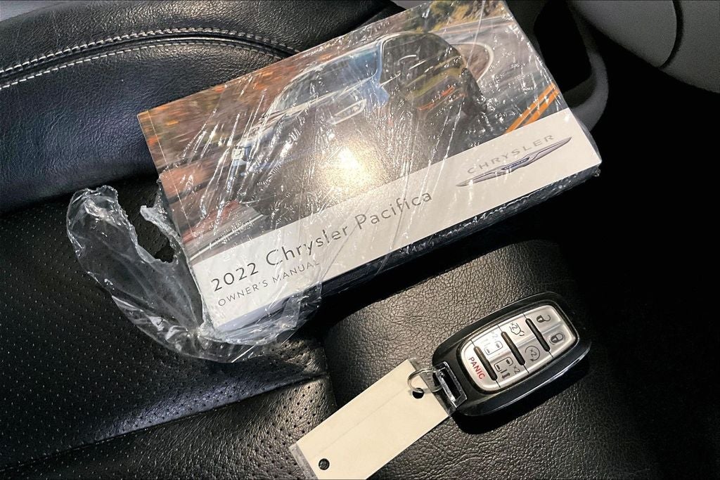 2022 Chrysler Pacifica Touring L