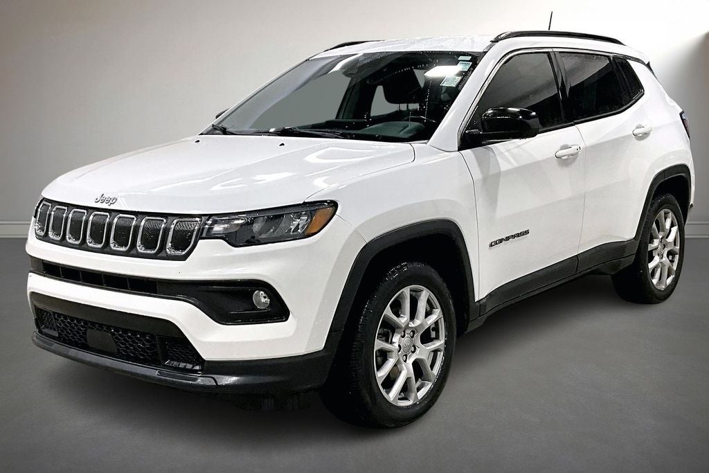 2022 Jeep Compass Latitude Lux