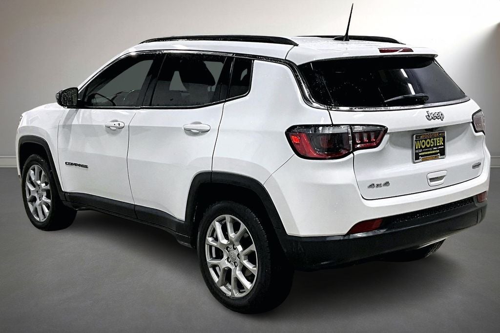 2022 Jeep Compass Latitude Lux