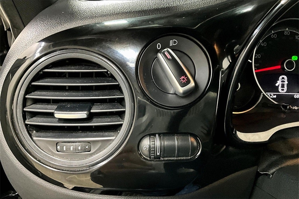 2019 Volkswagen Beetle 2.0T S