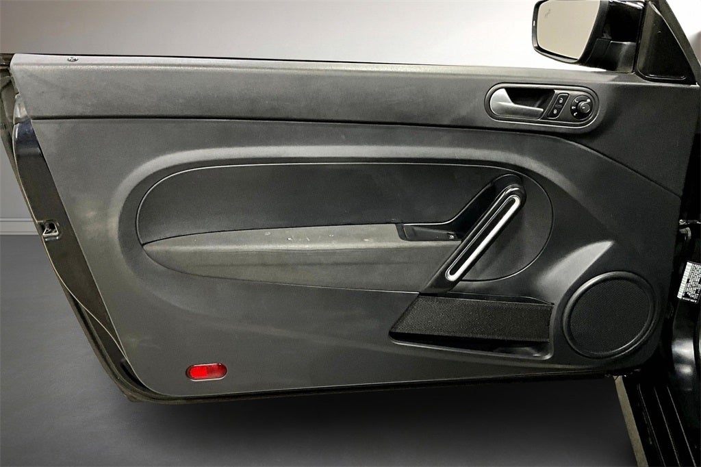 2019 Volkswagen Beetle 2.0T S