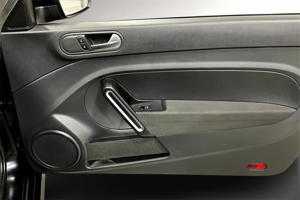 2019 Volkswagen Beetle 2.0T S