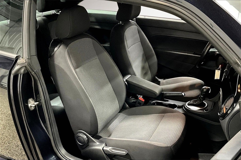 2019 Volkswagen Beetle 2.0T S