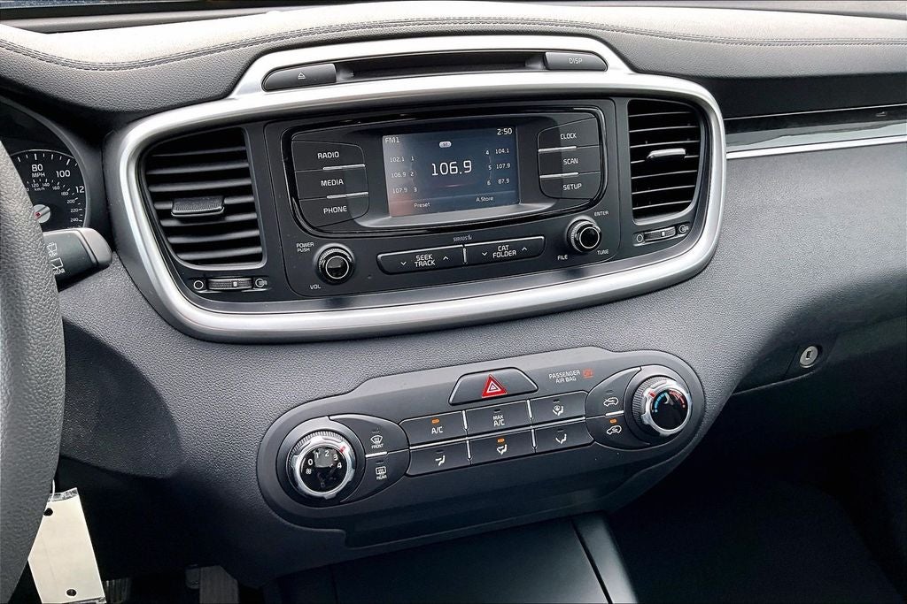 2017 Kia Sorento LX