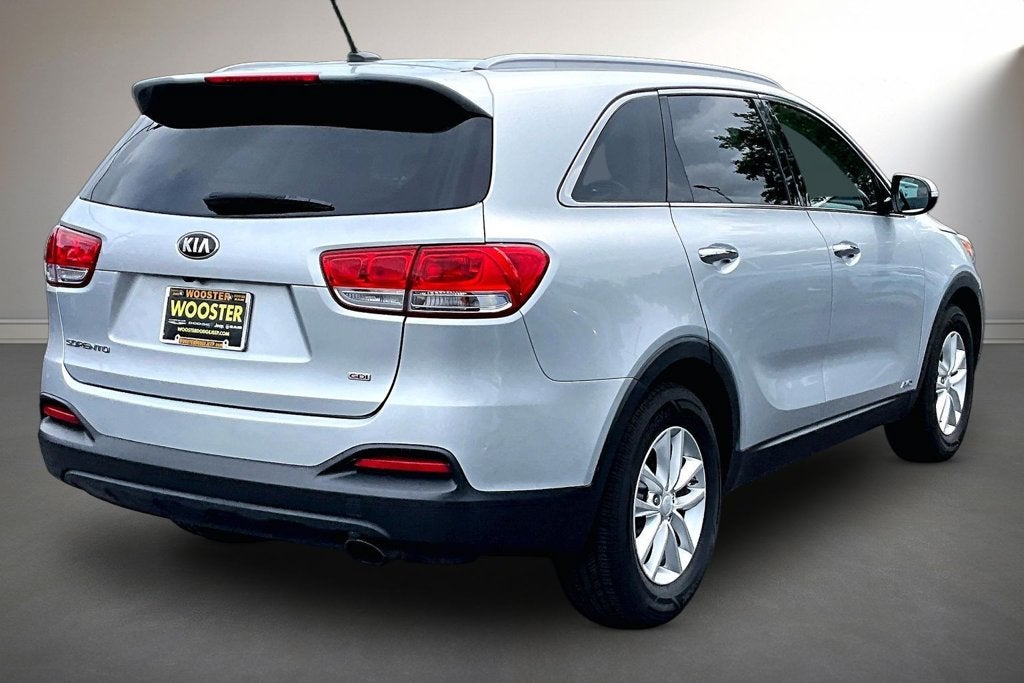 2017 Kia Sorento LX