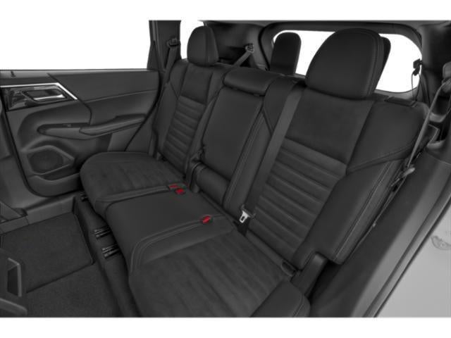 2023 Mitsubishi Outlander SE