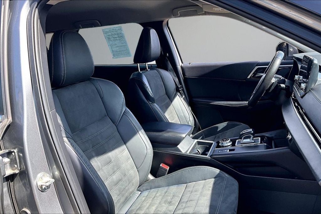 2023 Mitsubishi Outlander SE