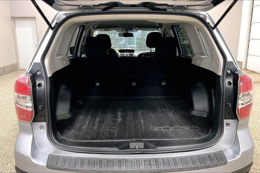 2016 Subaru Forester 2.5i